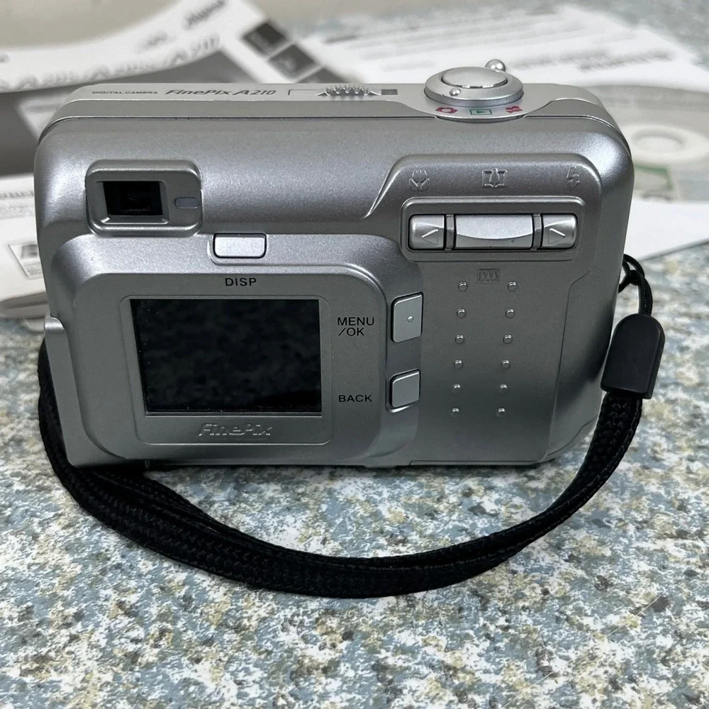 Fujifilm FinePix A210 Digital Camera Silver 3.2MP 3x Optical Zoom Vintage Y2K